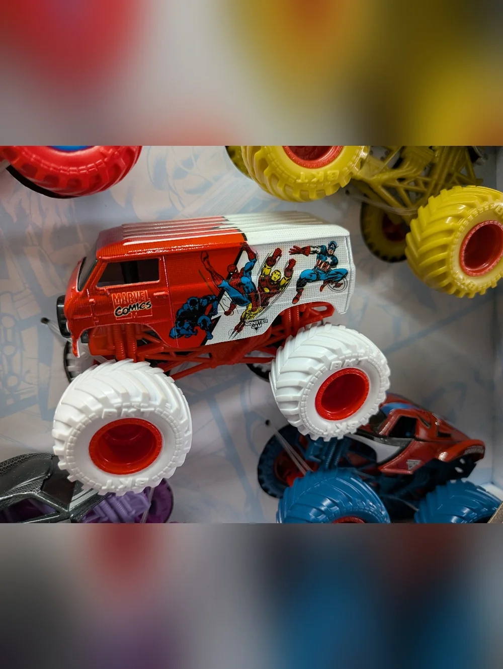 Monster Jam Marvel Heroes Target Exclusive Captain America Spiderman Iron Man